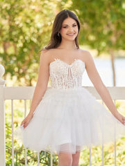 A-Line Sweetheart Lace Short Homecoming Dress