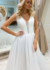 A Line Bohemian Long Tulle Simple Wedding Dress V Neck