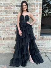Black Strapless A Line Tulle Prom Dress With Appliques