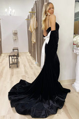 Black Spaghetti Straps Bow-Back Velvet Long Dress
