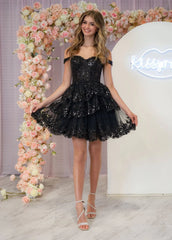 Black - A-Line Sweetheart Tiered Short Homecoming & Cocktail Dresses