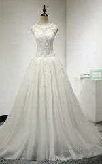 A-Line Tulle Bridal Gown Weddig Dress With Lace Bodice and Dropped Waist